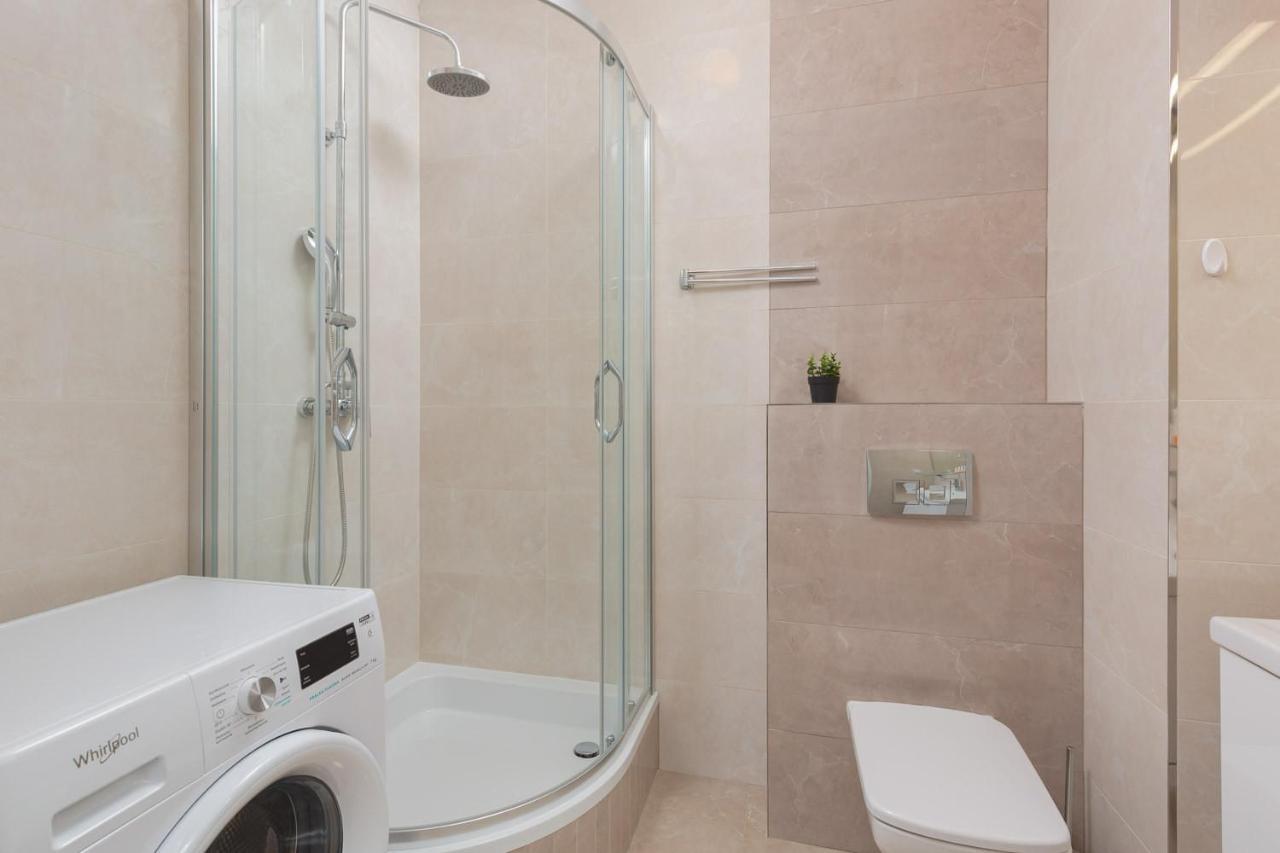 Dzielna Apartment Warsaw Wola By Noclegi Renters 外观 照片